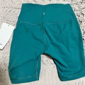 Lululemon Wunder Train HR Short 8 inch
